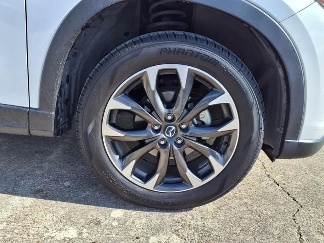 Used 2016 White Mazda Grand Touring image 10
