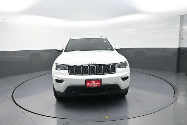 Used 2019 White Jeep Laredo E image 32