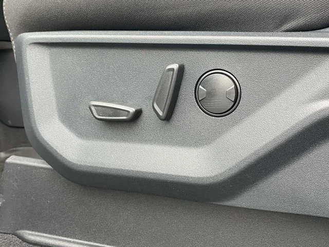 New 2026 Avalanche Ford XLT image 13