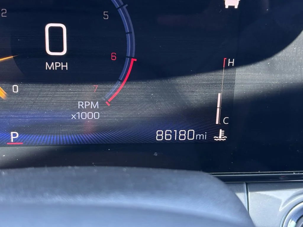 Used 2024 Sterling Gray Metallic Chevrolet LT image 28