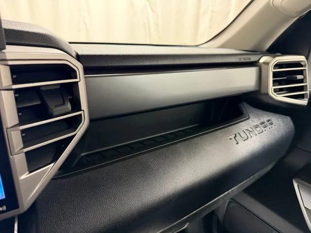 Used 2023 White Toyota SR5 image 23