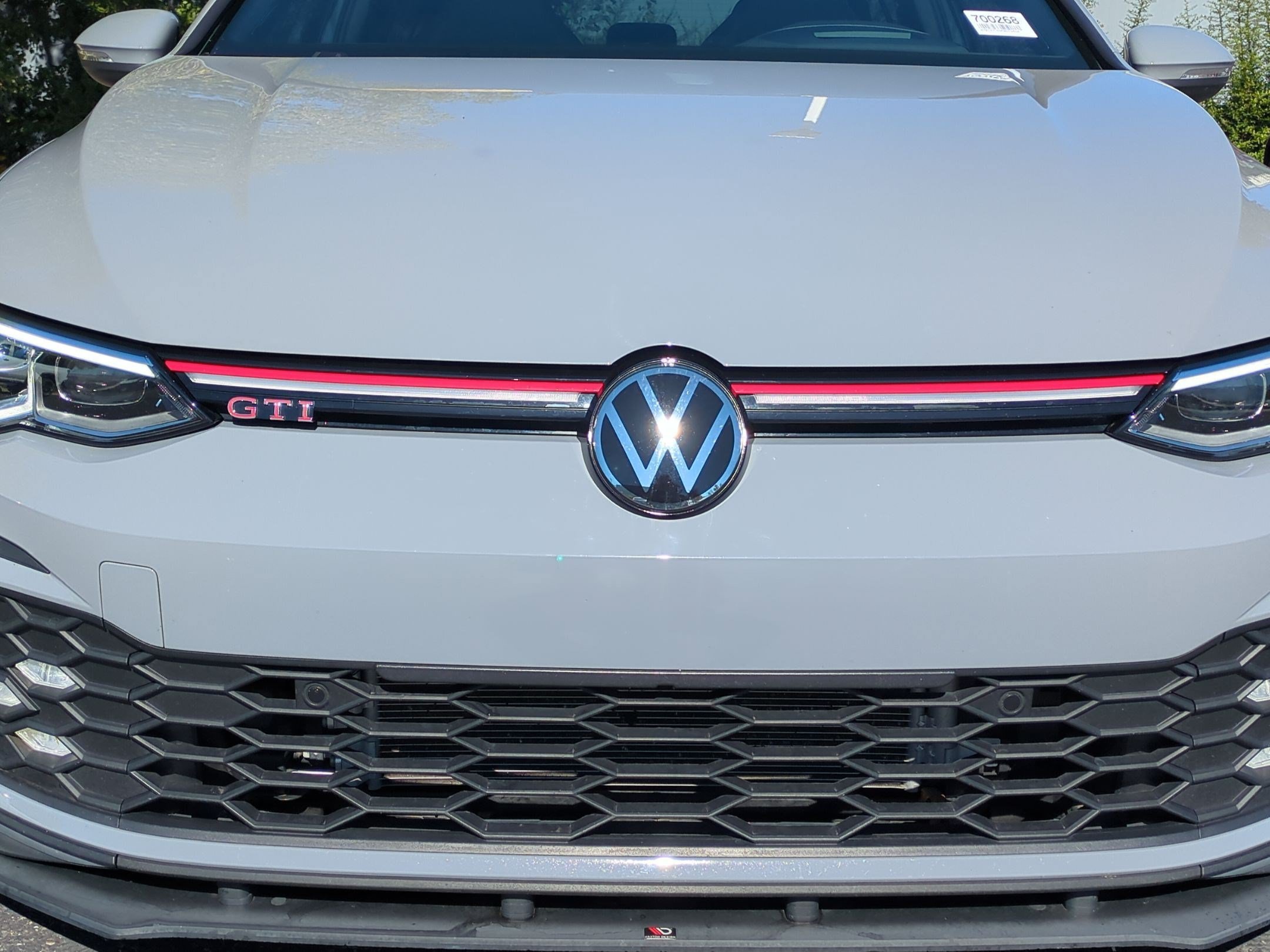 Used 2023 Gray Volkswagen 2.0T Autobahn image 9