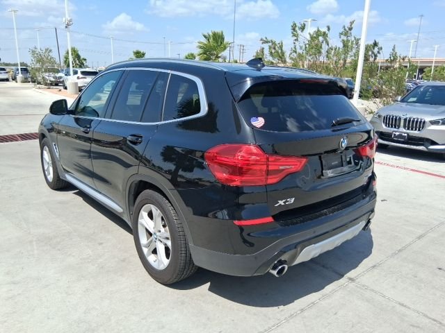 Used 2019 Black BMW sDrive30i image 4