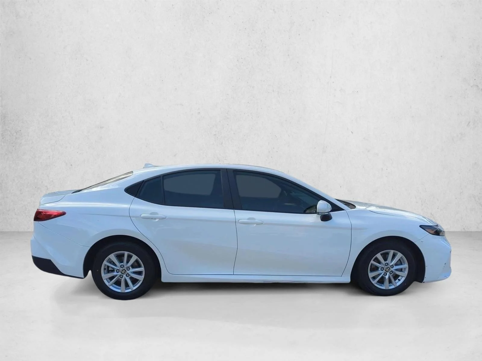 Used 2025 White Toyota LE image 4