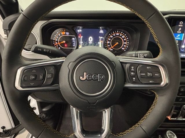 Used 2024 White Jeep Sahara image 19