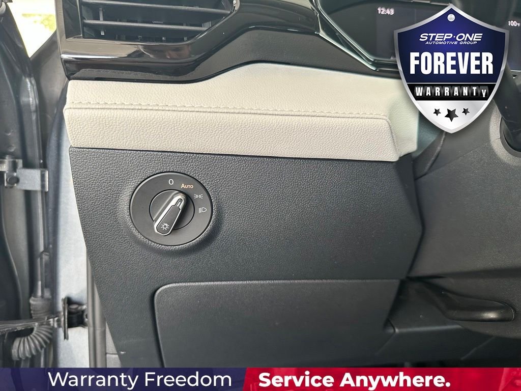 Used 2025 Gray Volkswagen 1.5T S image 17