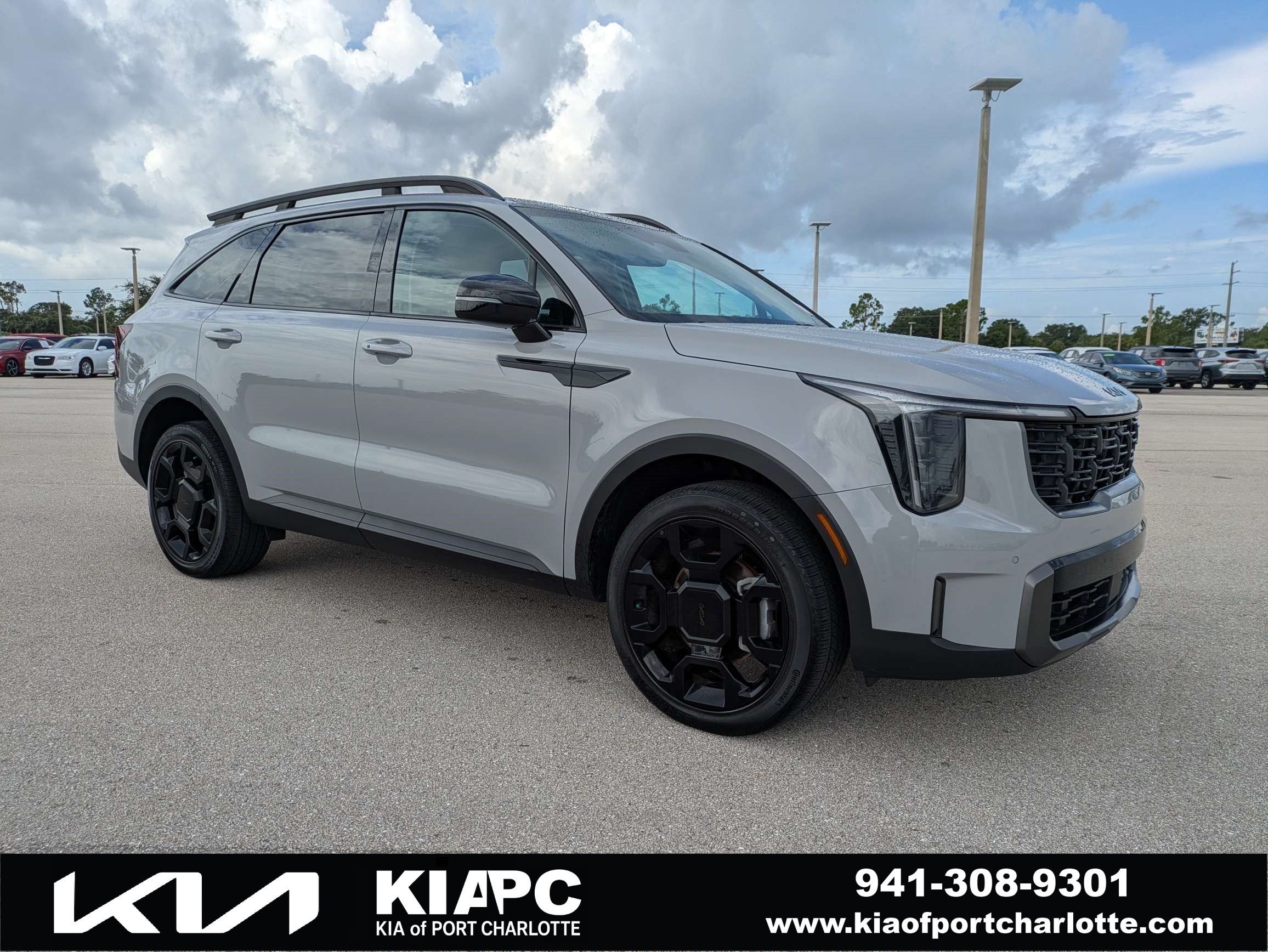 Certified Used 2025 Wolf Gray Kia X-Line EX image 1