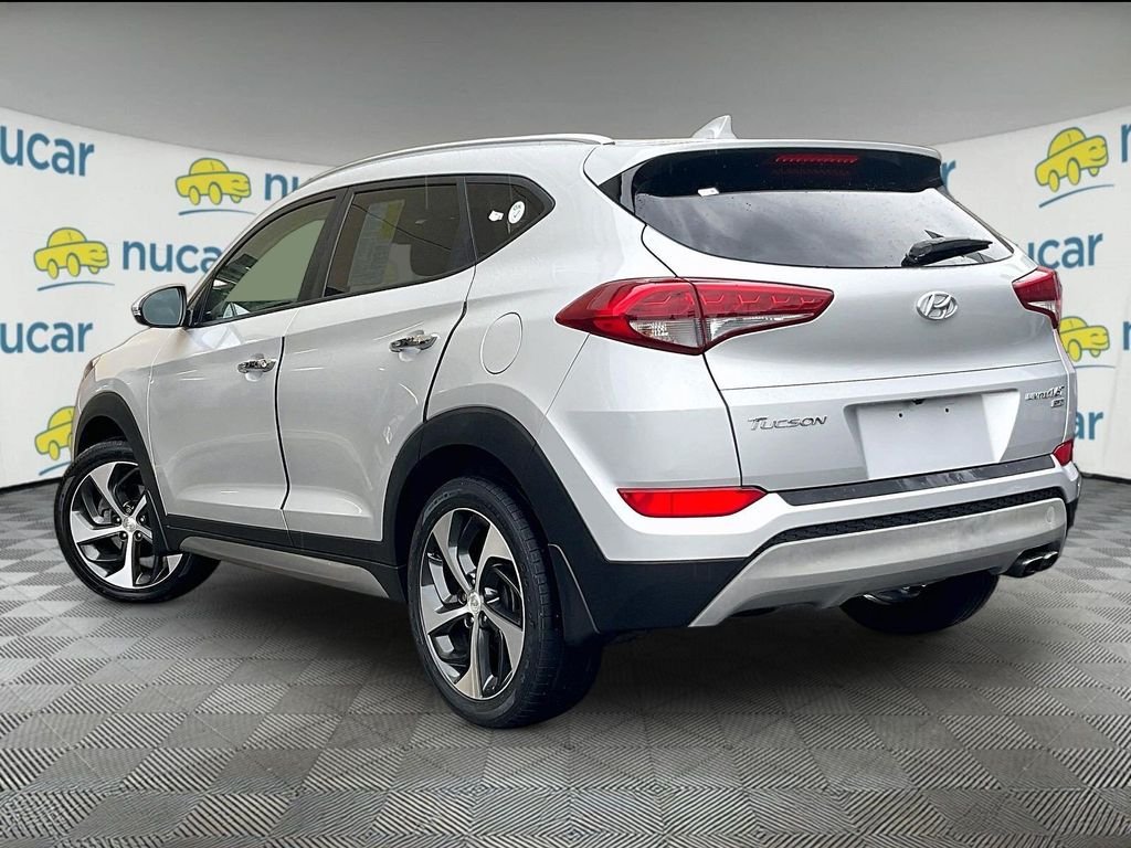 Used 2017 Silver Hyundai Limited image 4