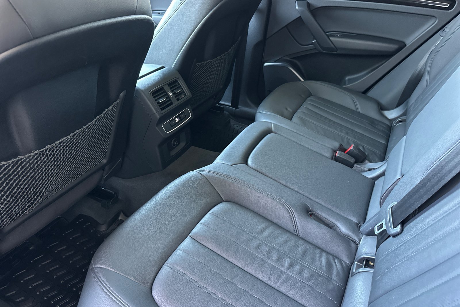 Used 2020 Glacier White Audi Premium image 12