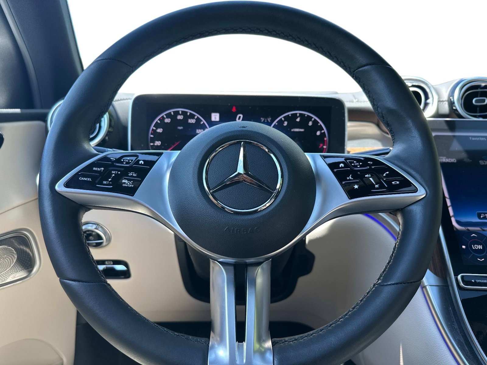 Certified Used 2023 Polar White Mercedes-Benz GLC 300 image 20