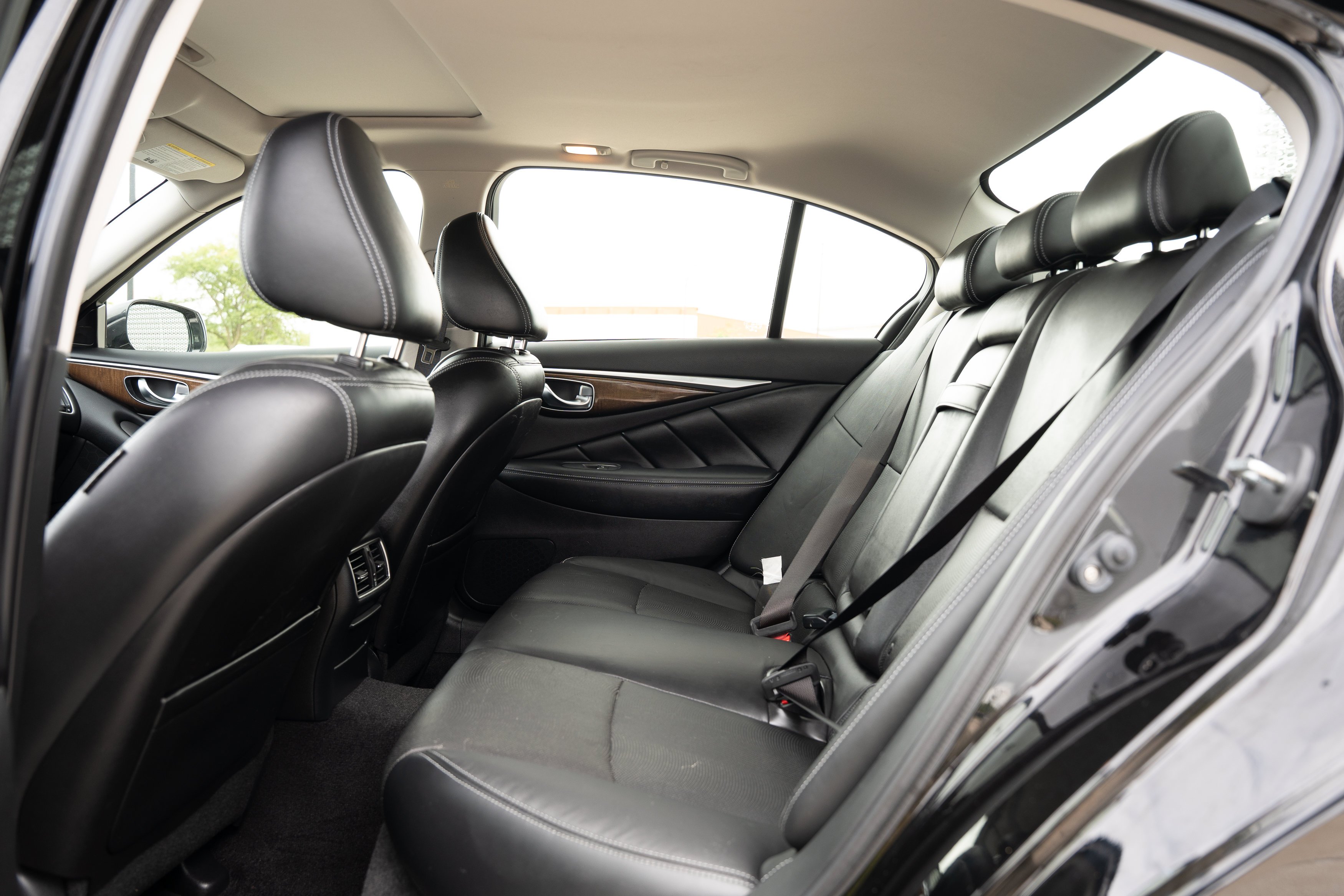 Used 2014 Black Obsidian INFINITI Premium image 20