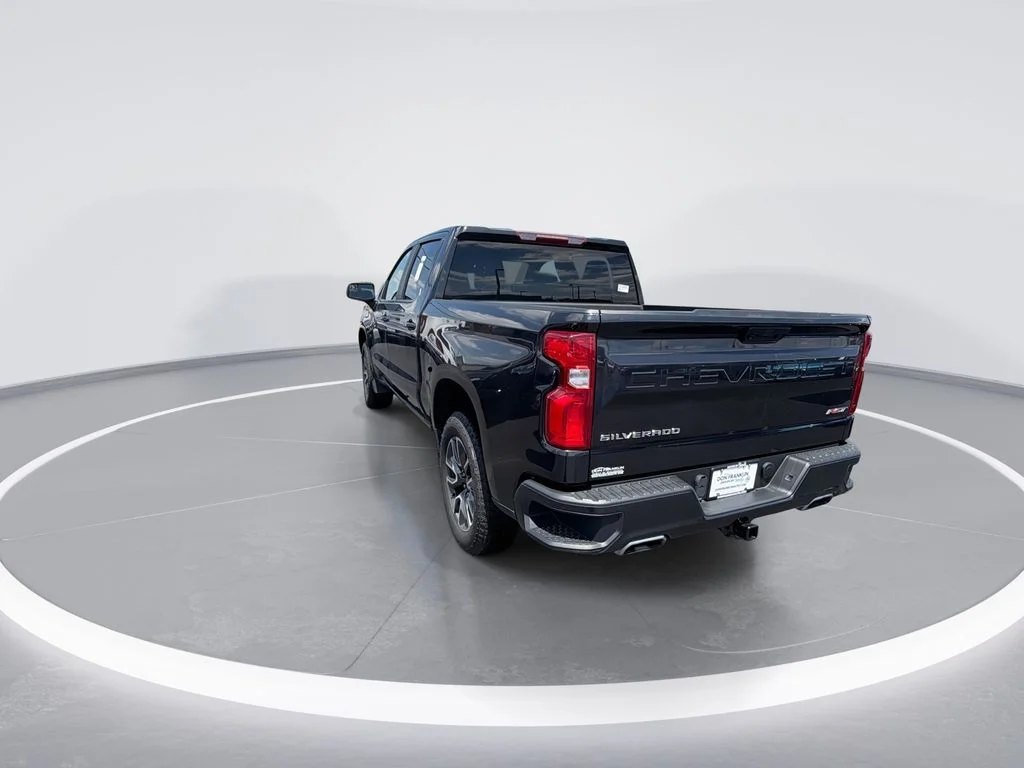 Used 2023 Gray Chevrolet RST image 6