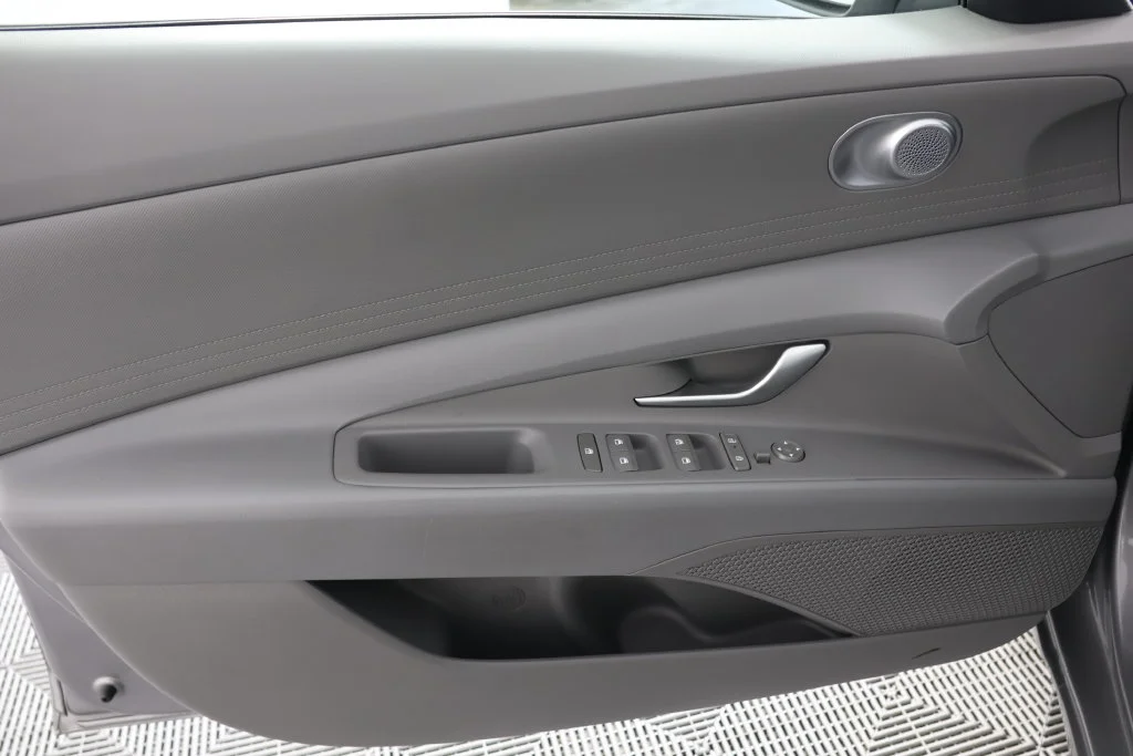 Certified Used 2024 Fluid Metal Hyundai SEL image 24