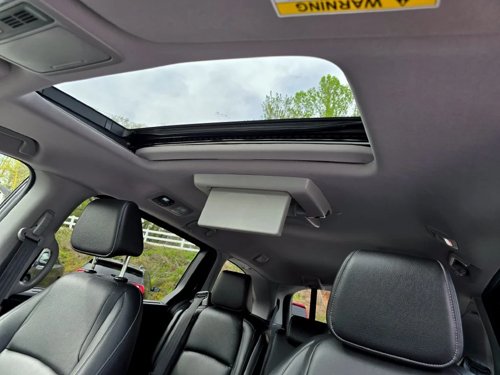 Used 2023 Gray Honda Touring image 15