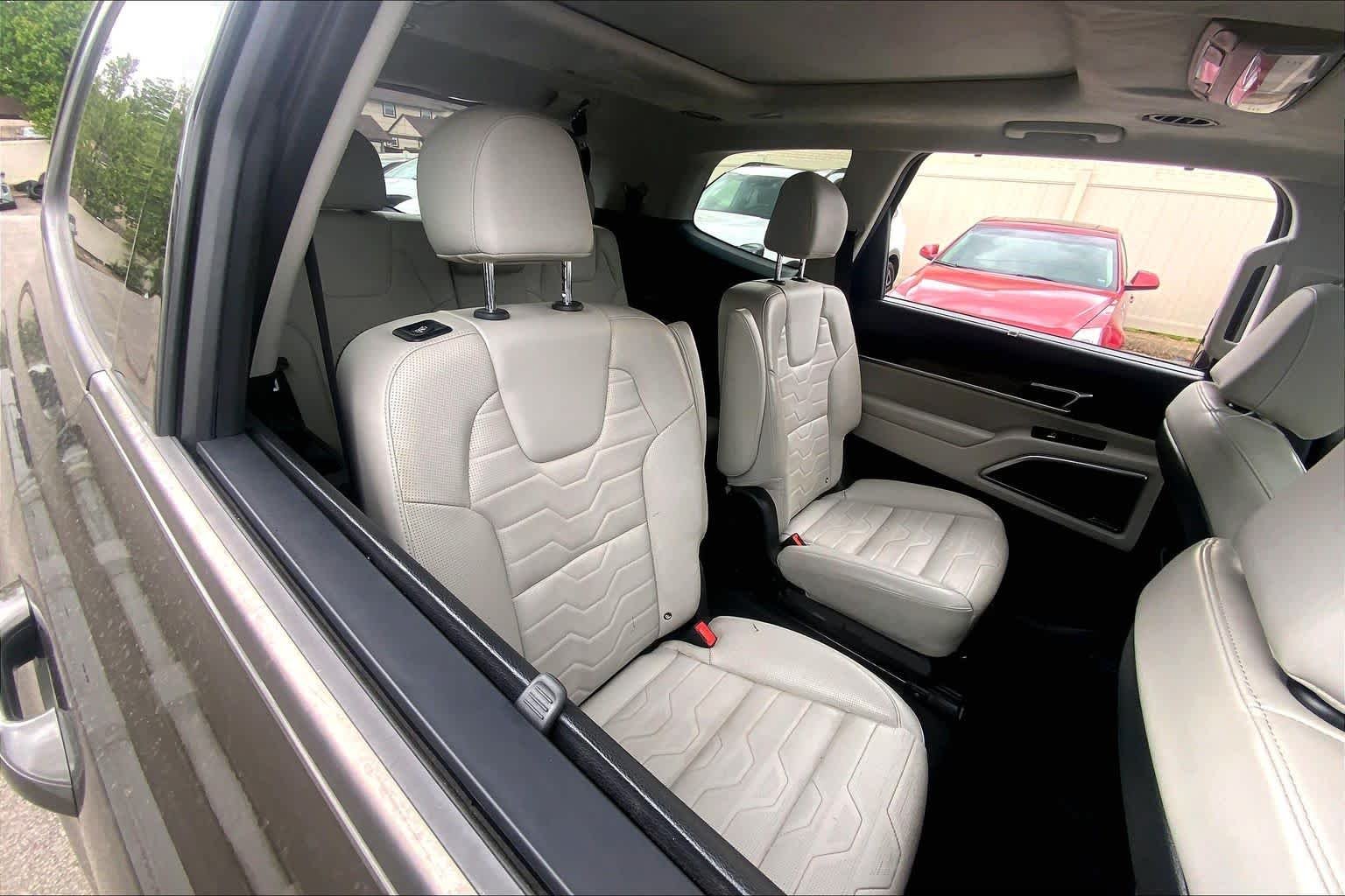 Used 2022 Dark Moss Kia SX image 20