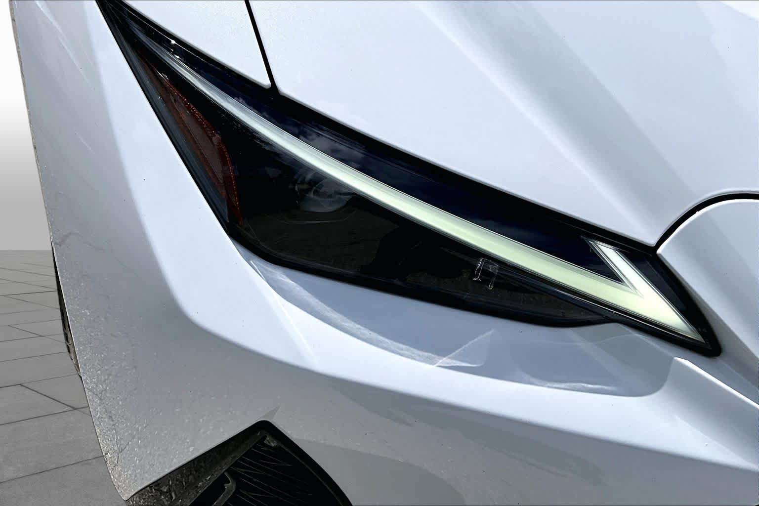 Used 2024 Ultra White Lexus F SPORT Design image 28