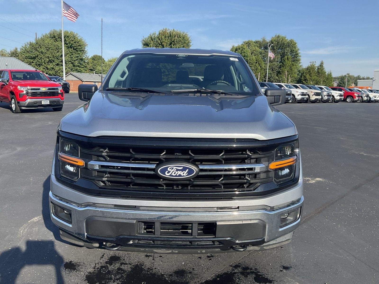Used 2025 Iconic Silver Metallic Ford XLT image 2
