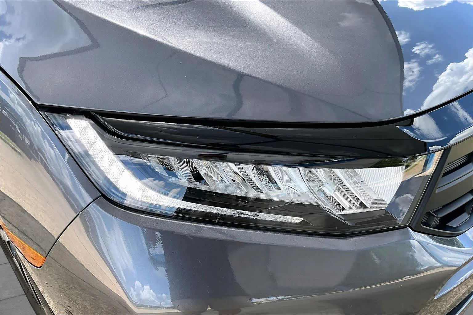 Certified Used 2025 Modern Steel Metallic Honda EX-L image 27