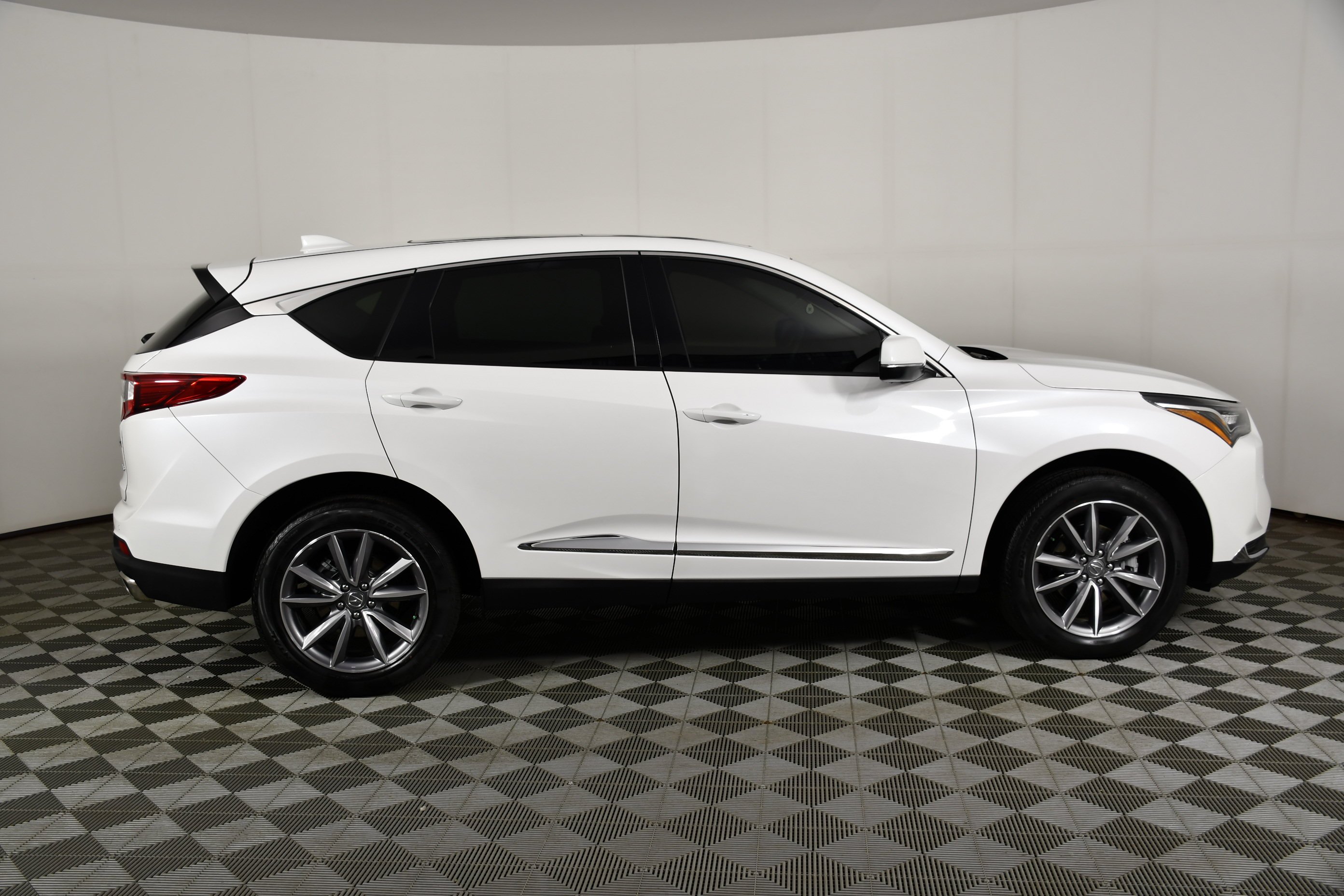Certified Used 2024 Platinum White Pearl Acura w/Technology Package image 59