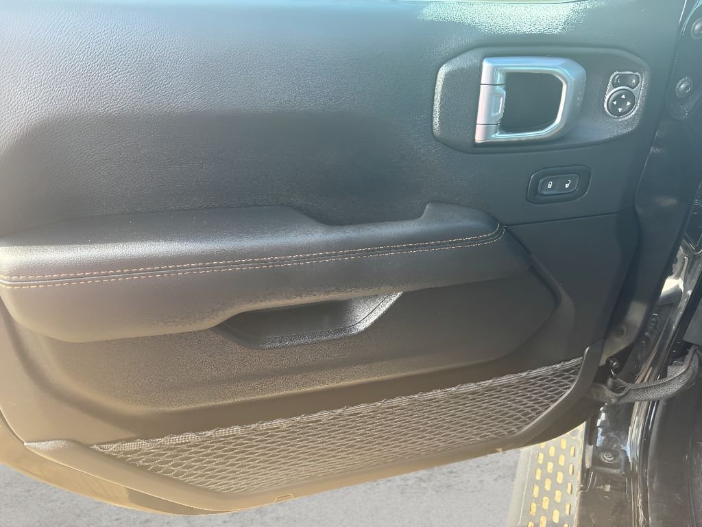 Used 2023 Black Clearcoat Jeep Rubicon 392 image 15