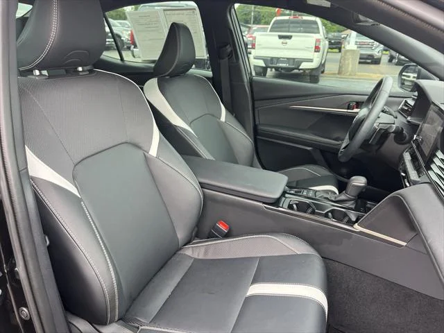 2025 Toyota Camry SE - Photo 20