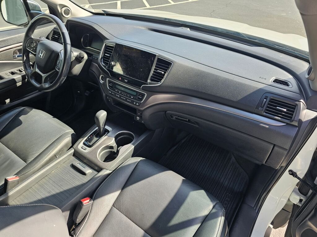 Used 2020 White Honda EX-L image 12