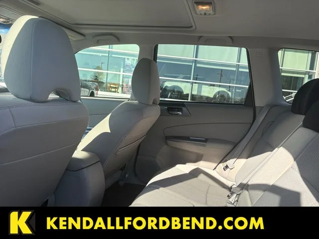 Used 2012 Green Subaru 2.5X image 16