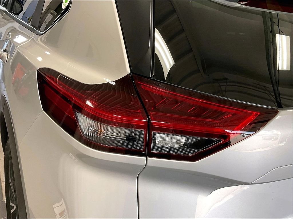Certified Used 2023 Silver Nissan SV image 33
