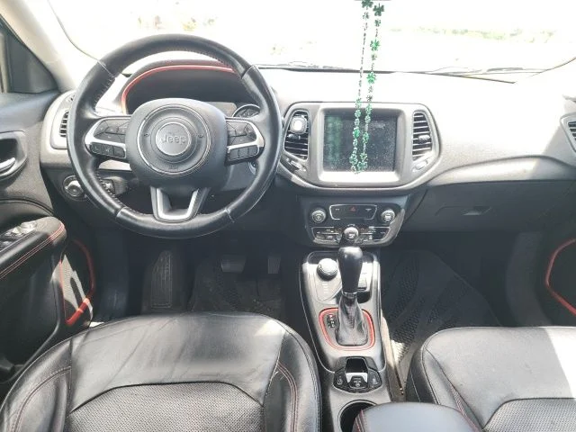 Used 2017 Black Jeep Trailhawk image 9