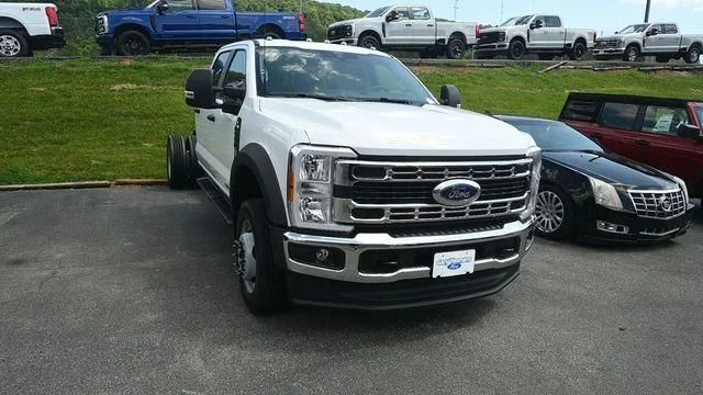 New 2026 Oxford White Ford F-550® XL image 2
