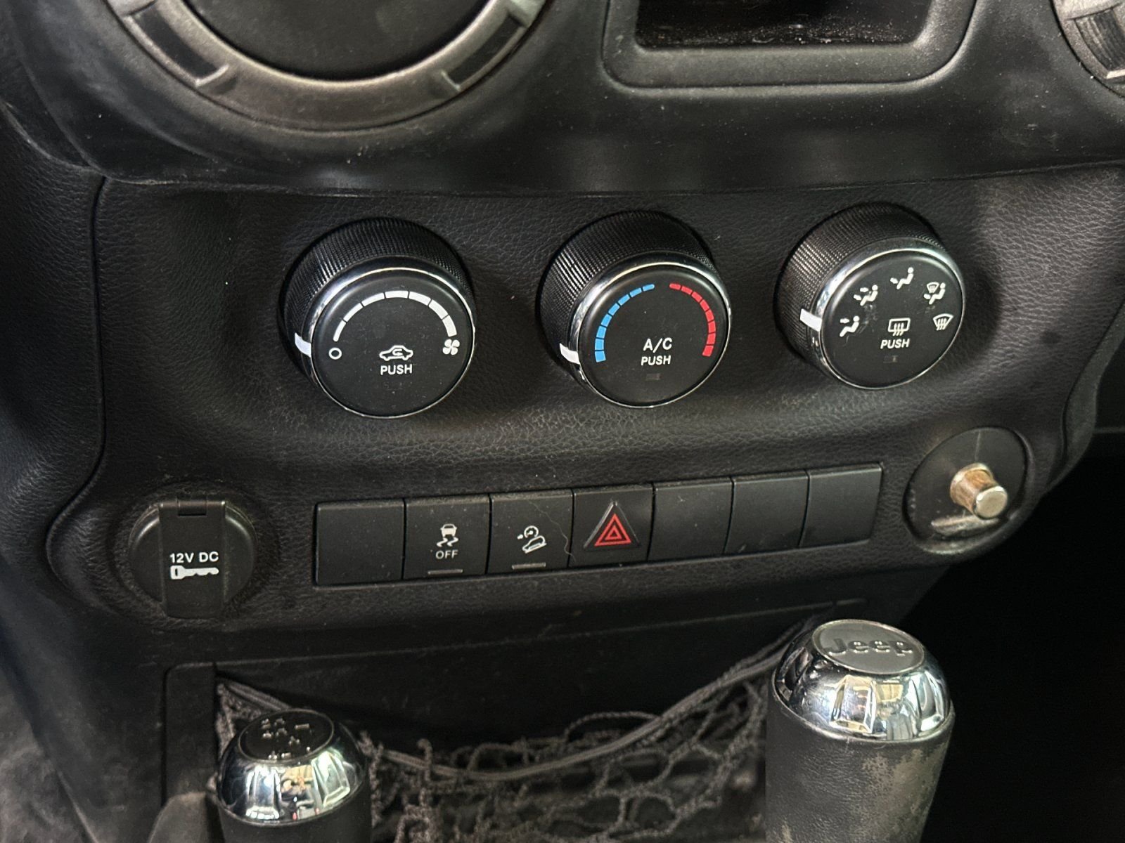 Used 2016 Billet Silver Metallic Clearcoat Jeep Sport image 14
