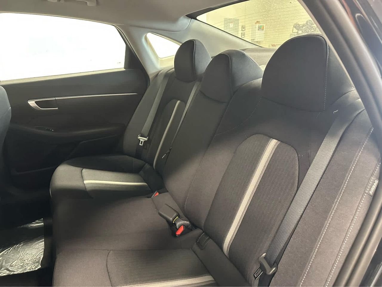 New 2026 Abyss Black Hyundai SE image 27