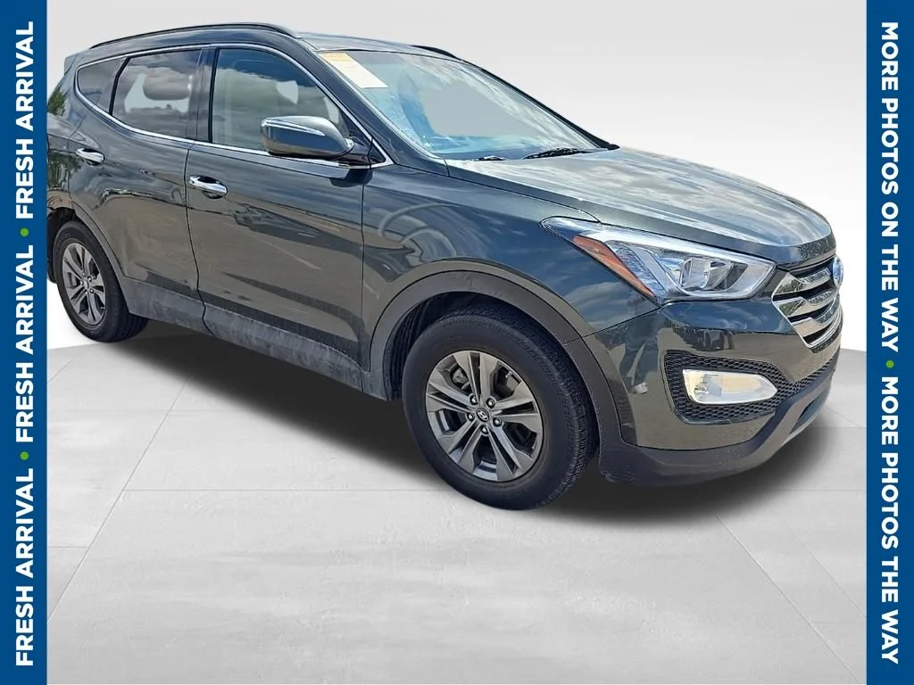 Used 2014 Green Hyundai Base image 1