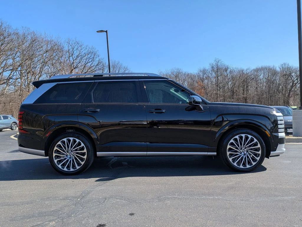 Certified Used 2026 Black Hyundai Calligraphy image 8