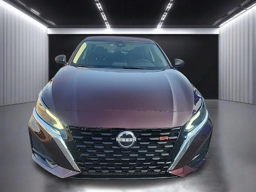 Used 2025 Red Nissan 2.5 SV image 7