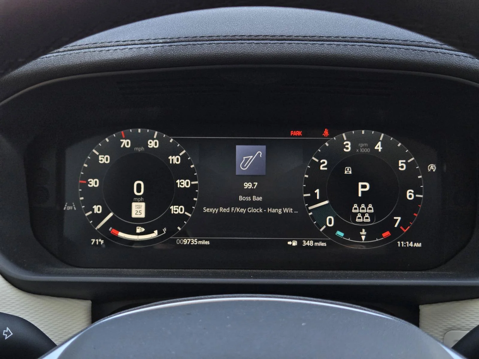 Used 2025 Fuji White Land Rover Dynamic SE image 14