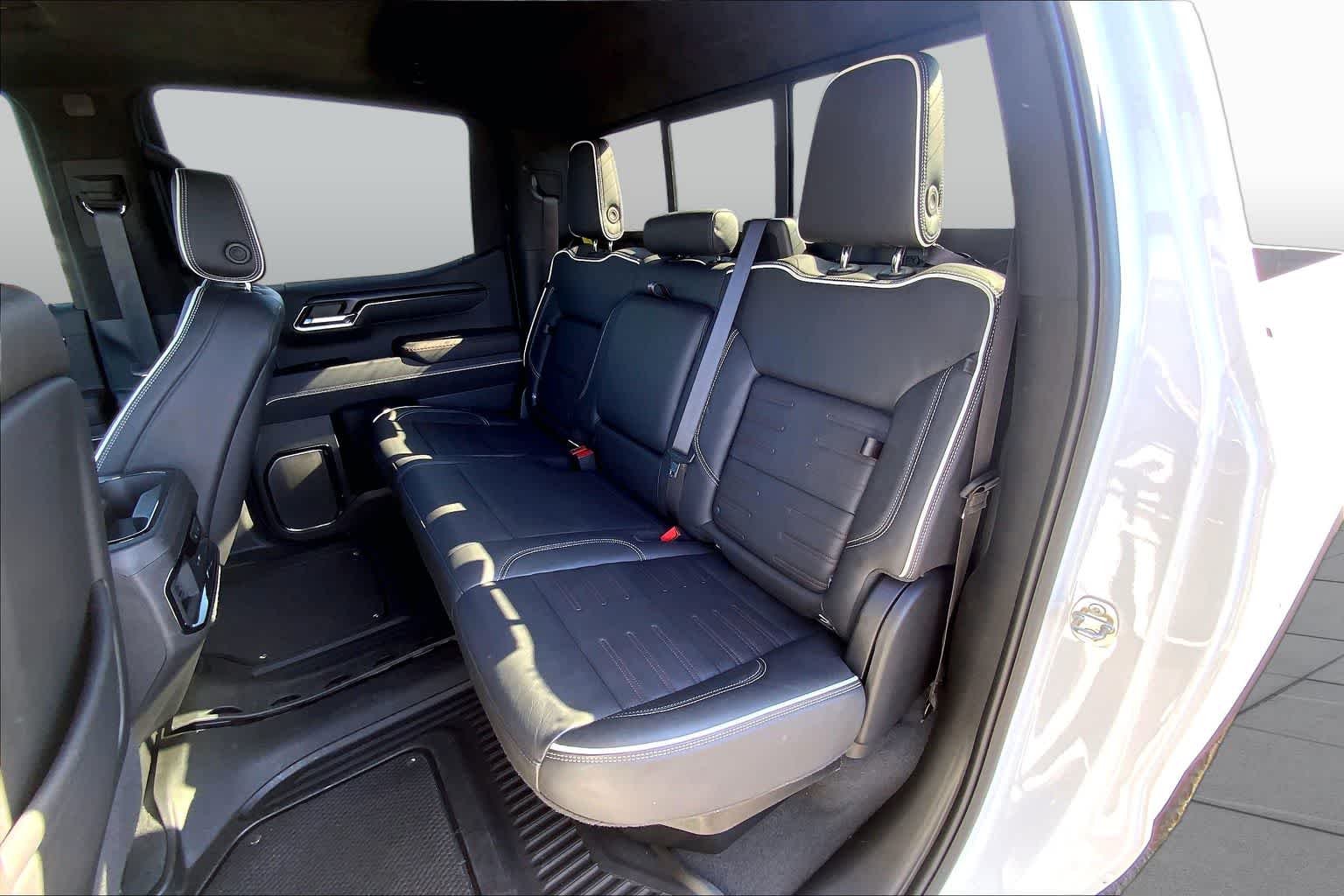2024 GMC Sierra 1500 AT4X - Photo 21