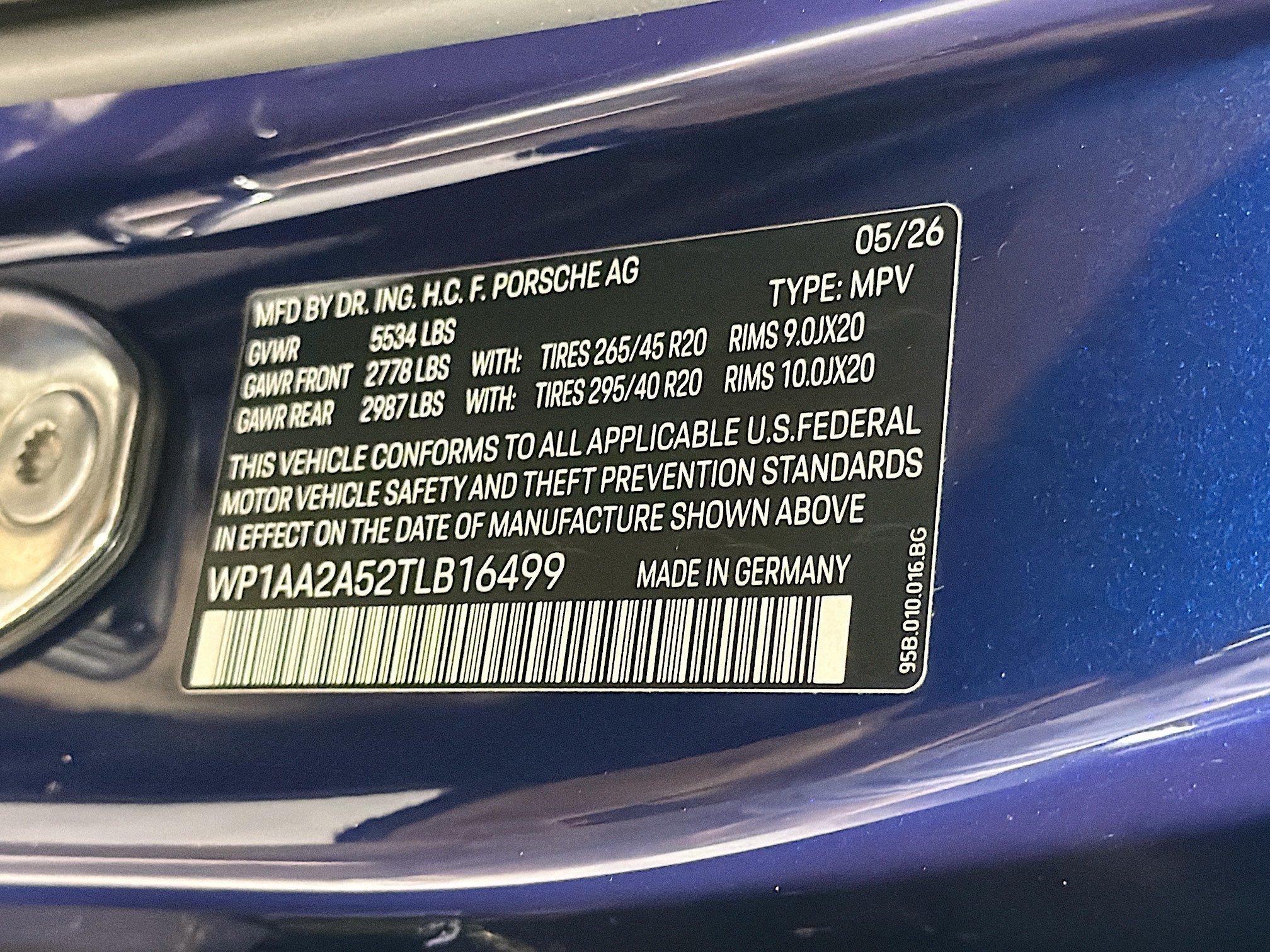 New 2026 Gentian Blue Metallic Porsche  image 41