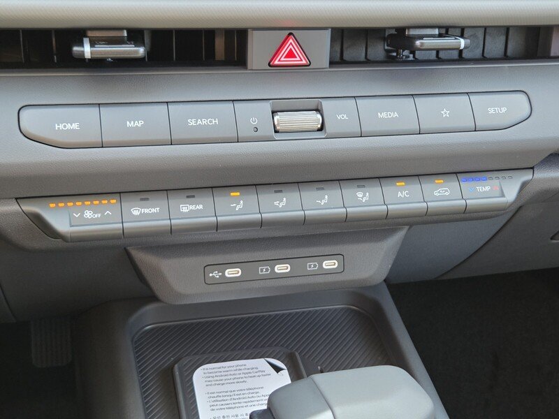 New 2027 Pale Gray Kia S image 13