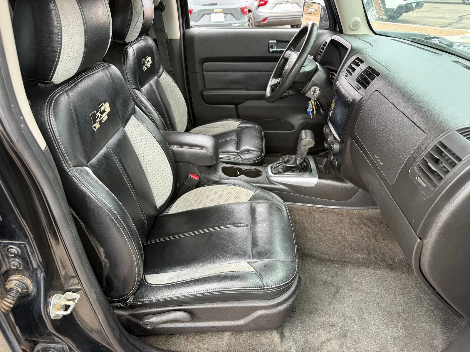 Used 2008 Black Hummer H3x image 25