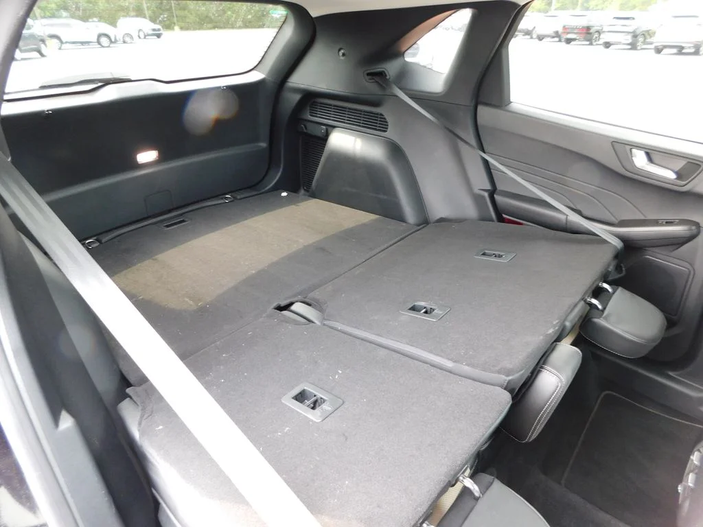 Used 2022 Black Ford Titanium image 27