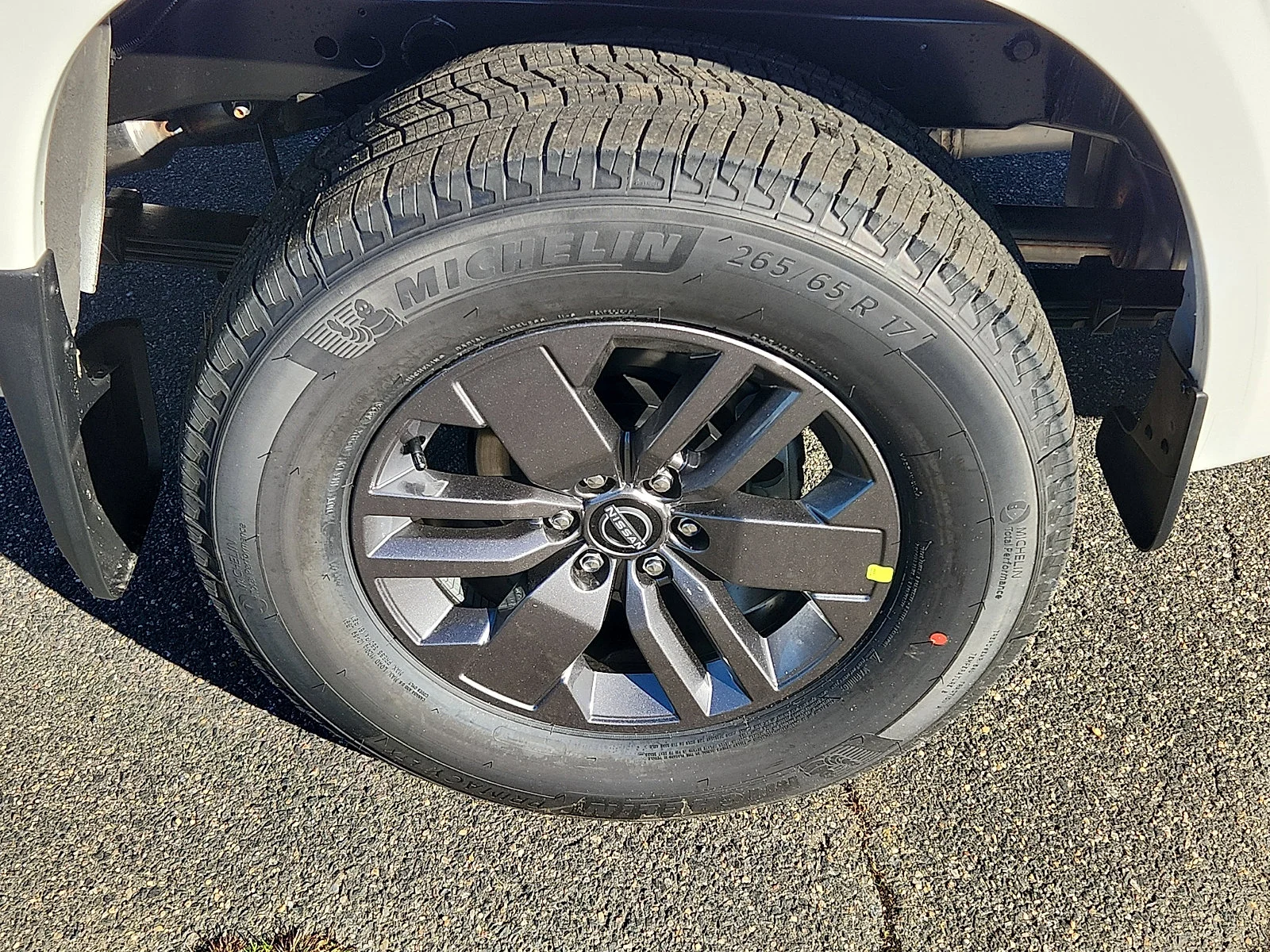 New 2026 Glacier White Nissan Crew Cab SV image 5