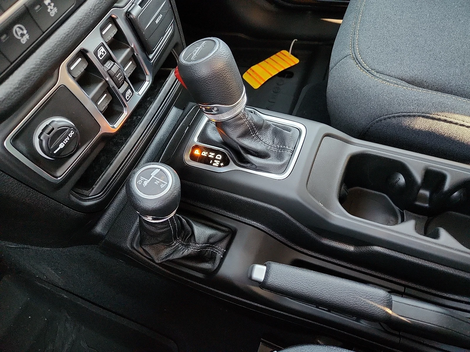 New 2026 PAU Granite Cry Jeep SPORT S 4X4 image 20