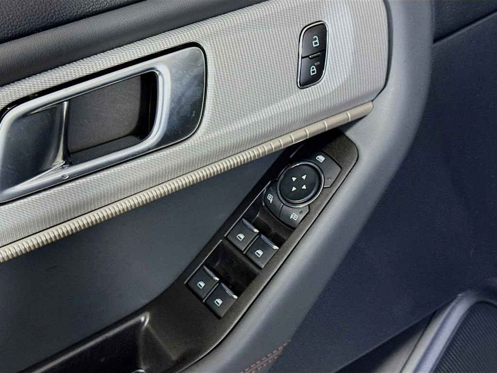 New 2026 Agate Black Metallic Ford Active image 18