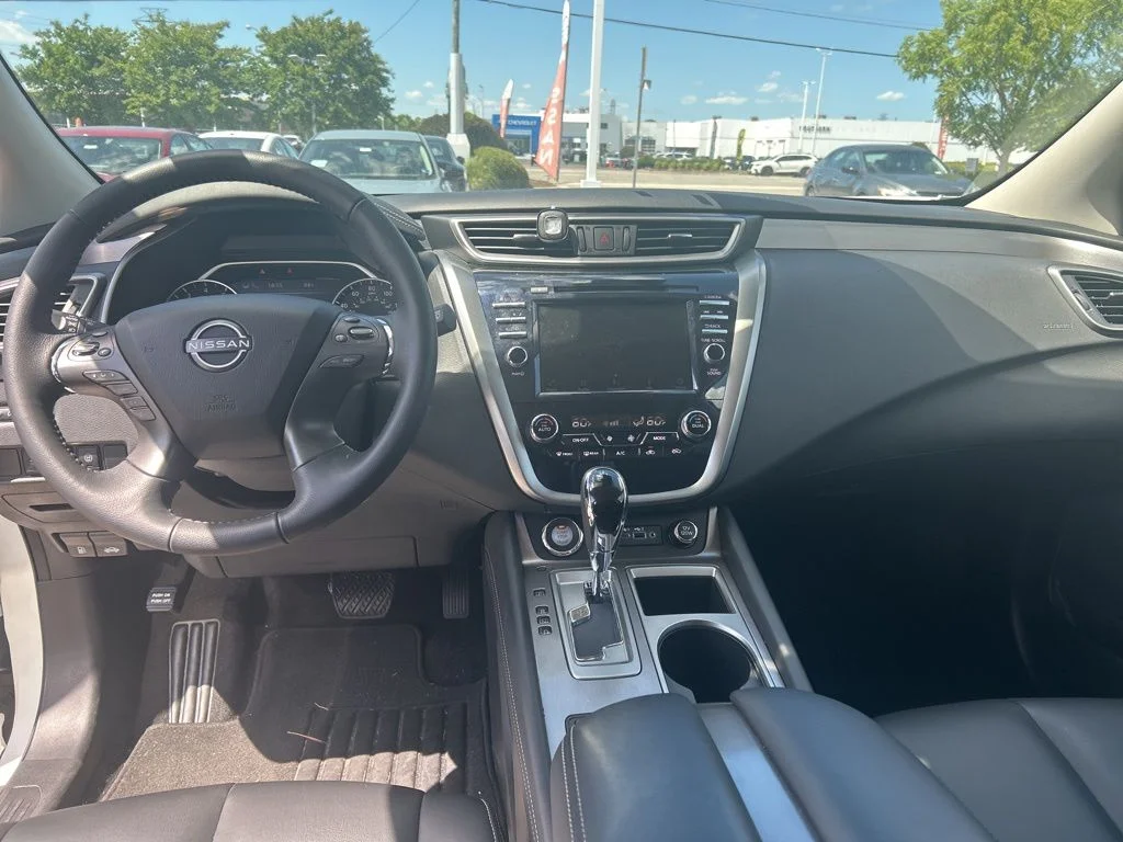 Used 2024 White Nissan SV image 15