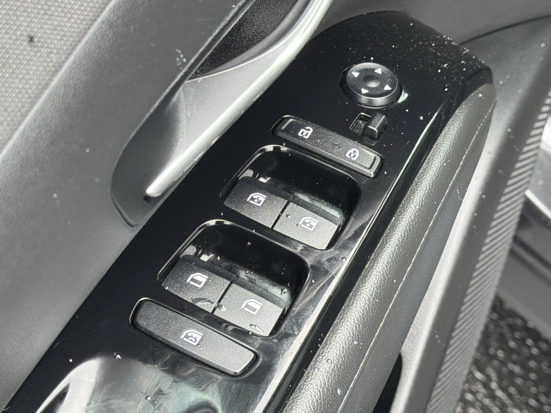 Certified Used 2022 Portofino Gray Hyundai SEL image 18
