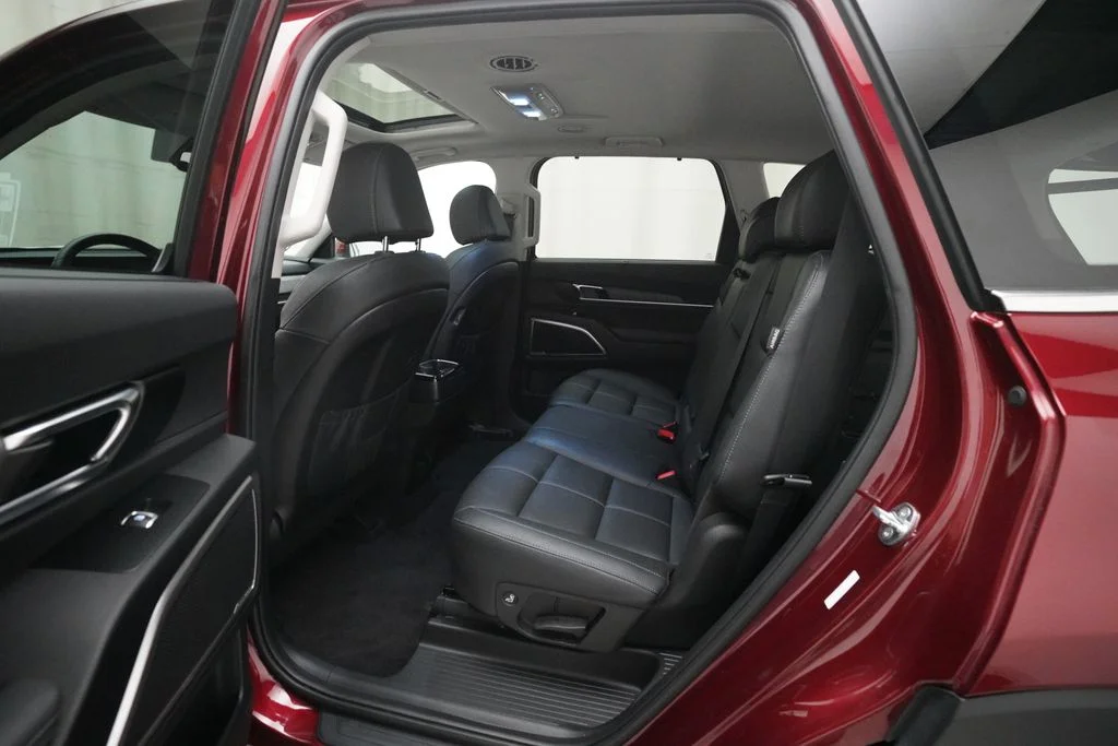 Used 2024 Red Kia EX image 15