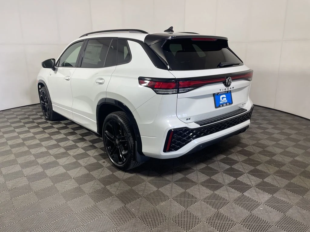 New 2026 White/off-white Volkswagen 2.0T SE R-Line Black image 5