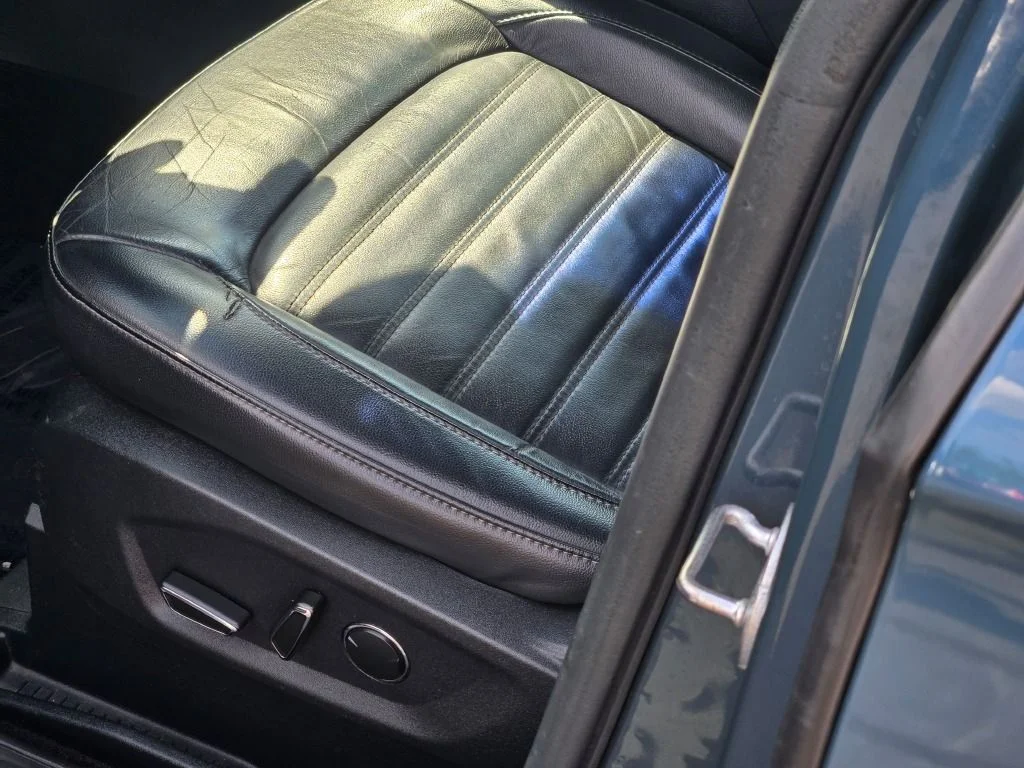 Used 2016 Blue Ford SEL image 21