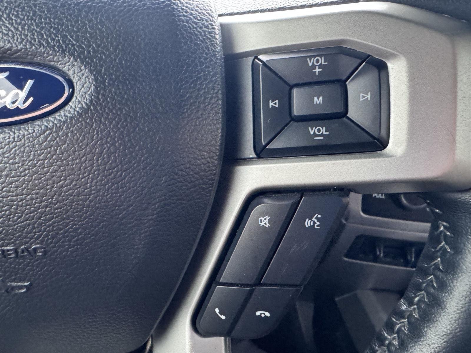 Used 2022 Agate Black Ford Lariat image 16